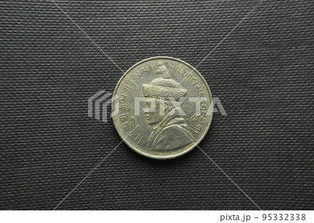 1/2 Rupee coin dated 1928 Bhutan, Front view, Silver 95332338