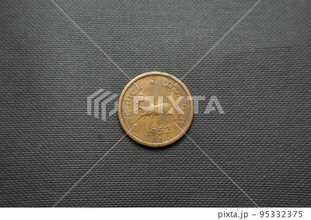 One pice 1952, India, Front view, Bronze One pice 1952, India, Front view, Bronze 95332375