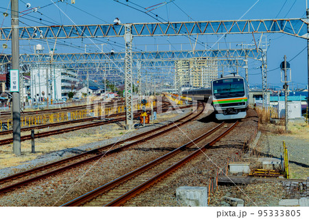 【神奈川の風景】東海道線の電車 【神奈川の風景】東海道線の電車 95333805