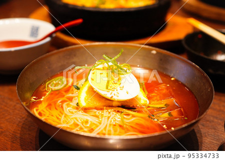 韓国冷麺 韓国冷麺 95334733