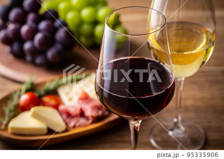 ワインとイタリア 95335906