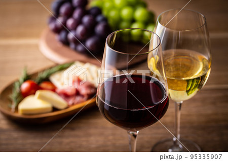 ワインとイタリア 95335907