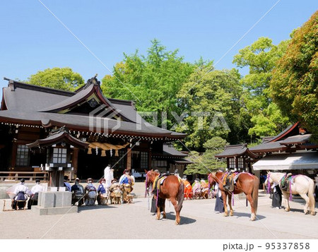 武田流騎射流鏑馬（出水神社春季例大祭　（出水神社春季例大祭の御神事） 95337858