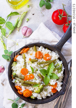 Healthy food Healthy food 95340273
