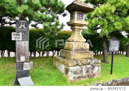 静岡県清水町 旧東海道沿い清水町の常夜灯と旧東海道案内 静岡県清水町 旧東海道沿い清水町の常夜灯と旧東海道案内 95342572