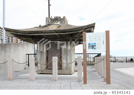 明石港旧灯台 復元工事完了(旧燈籠 兵庫県 明石市) 明石港旧灯台 復元工事完了(旧燈籠 兵庫県 明石市) 95343141
