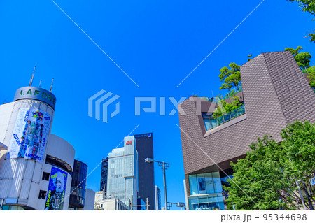 【東京の都市風景】神宮前周辺の都市風景 【東京の都市風景】神宮前周辺の都市風景 95344698