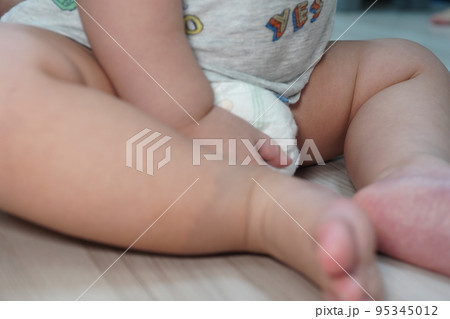 おむつ オムツ おしめ 95345012