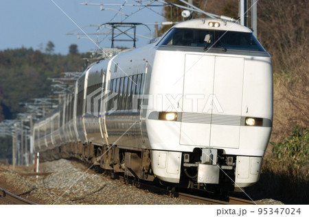 北陸本線　細呂木ー芦原温泉　JR西日本　683系　S01+S25+S21編成（金沢）　しらさぎ 95347024