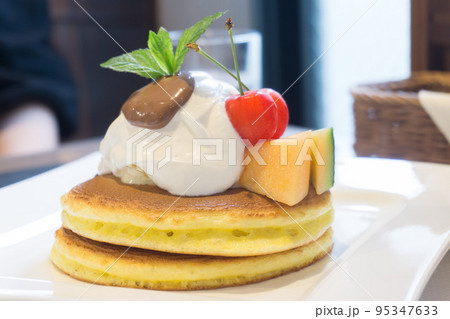 メロンパンケーキ メロンパンケーキ 95347633