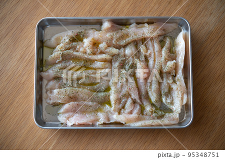 ささみのオイル漬け 95348751