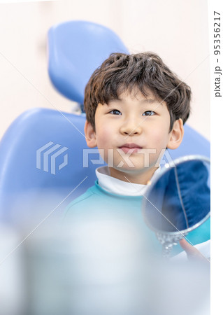 1人 一人 男の子 95356217
