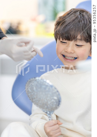 1人 一人 男の子 95356257