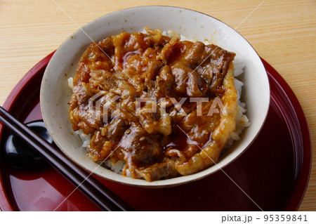 牛丼 和食 牛丼 和食 95359841