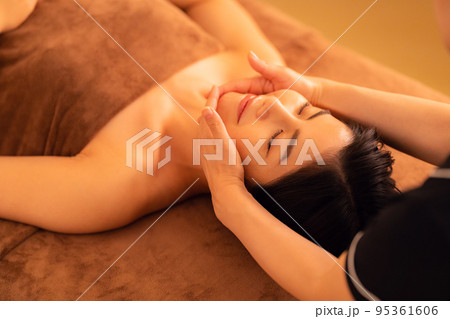 エステ 女性 ビューティー 美容 エステサロン エステ 女性 ビューティー 美容 エステサロン 95361606
