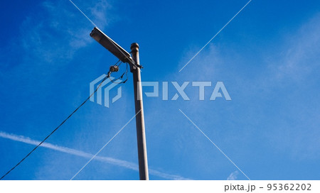 秋の空と電灯 秋の空と電灯 95362202
