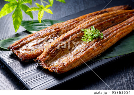 国産うなぎの蒲焼き 95363654