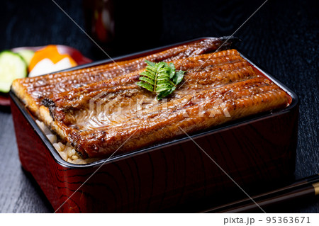 鰻重 95363671