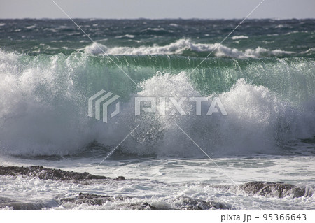 積丹の海 95366643