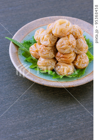 梅干　紀州みなべの小梅干し 95368458