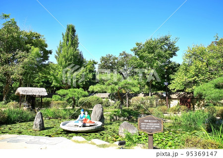 女性 女 女の子 95369147