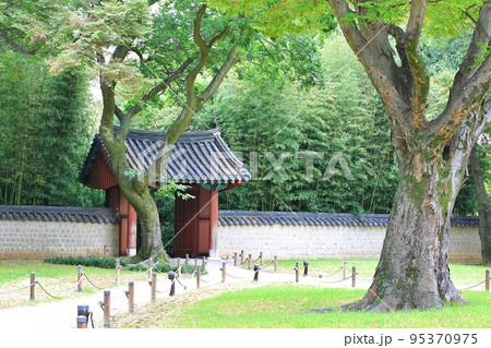 スポット 建物 歴史 95370975