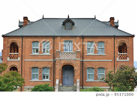 スポット 建物 歴史 95371000