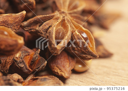 Star anises dried spice fruits Star anises dried spice fruits 95375216
