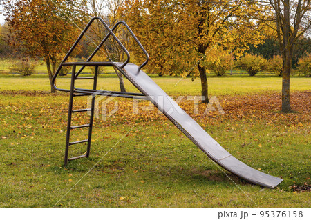 Rusty metal slide 95376158
