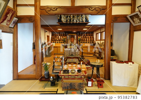 「俤や 姨月の都ひとりなく 月の友 」棚田や芭蕉も訪れた観月の名所としても知られている姨捨長楽寺 95382783