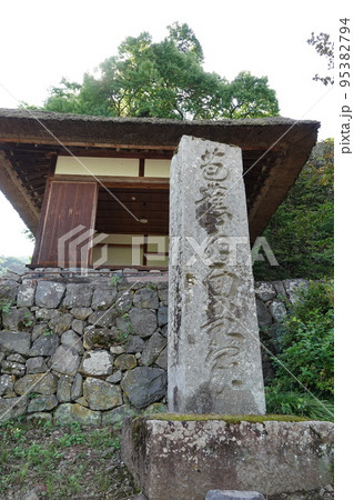 「俤や 姨月の都ひとりなく 月の友 」棚田や芭蕉も訪れた観月の名所としても知られている姨捨長楽寺 95382794