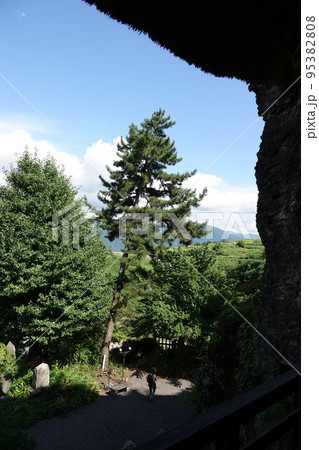 「俤や 姨月の都ひとりなく 月の友 」棚田や芭蕉も訪れた観月の名所としても知られている姨捨長楽寺 「俤や 姨月の都ひとりなく 月の友 」棚田や芭蕉も訪れた観月の名所としても知られている姨捨長楽寺 95382808