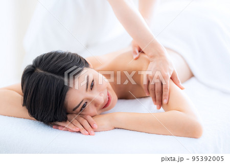 エステ　女性　ビューティー　美容　エステサロン 95392005