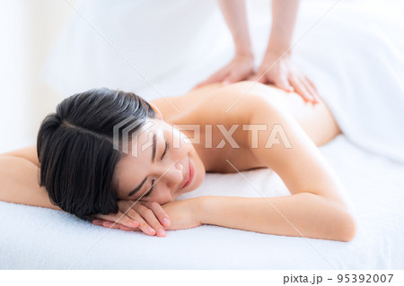 エステ　女性　ビューティー　美容　エステサロン 95392007