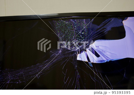 液晶が割れたテレビ mqdefault.jpg