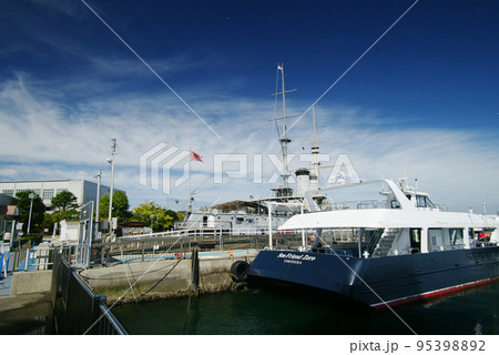 横須賀市 猿島 三笠桟橋 横須賀市 猿島 三笠桟橋 95398892