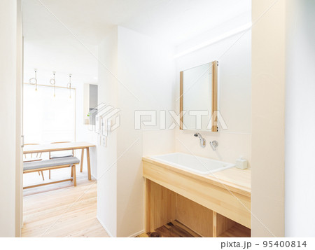 近年に多いオーダー製作した洗面台 95400814