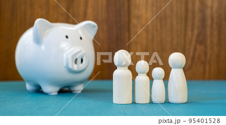 家族と資金計画（貯金・貯蓄・預金）	 95401528