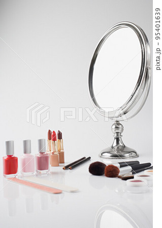 Beauty items 95401639