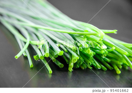 Bunch of chives closeup view Bunch of chives closeup view 95401662