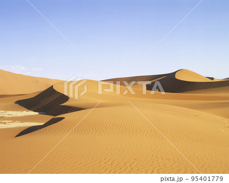 Namib desert 95401779
