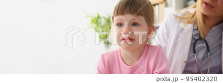 Girl cry at doctor office on consultation, upset little girl dont like hospital 95402320