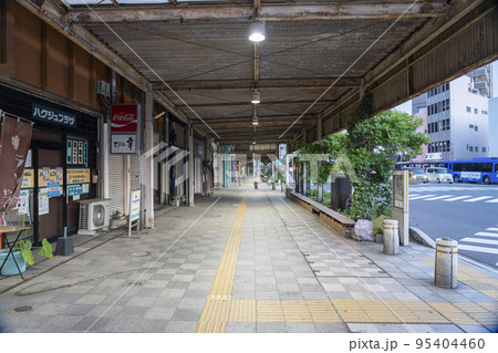 赤間本通り商店街。 95404460