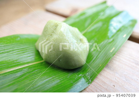 笹巻あんぷ（生麩まんじゅう） 95407039