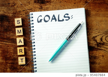 Smart Goals concept. A notepad with the handwritten word, for writing a plan 95407664
