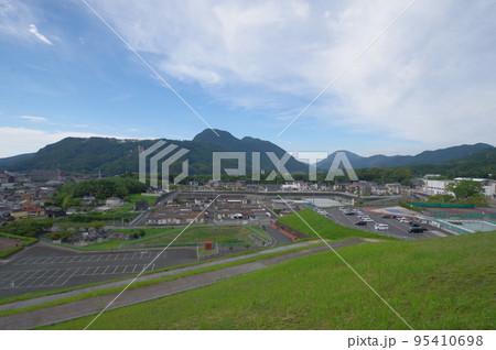 福岡県田川郡の香春町総合運動公園展望広場からの眺望 95410698