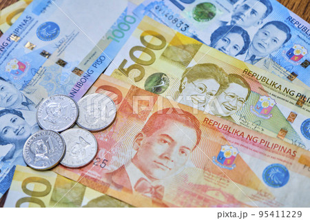 フィリピン・ペソ PHP 外貨 紙幣 為替の写真素材 [95411229] - PIXTA