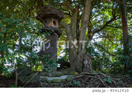 壹宮神社 灯籠 鳥取県西伯郡大山町 壹宮神社 灯籠 鳥取県西伯郡大山町 95412410