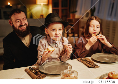 Jewish Family Scene with Children Jewish Family Scene with Children 95415530