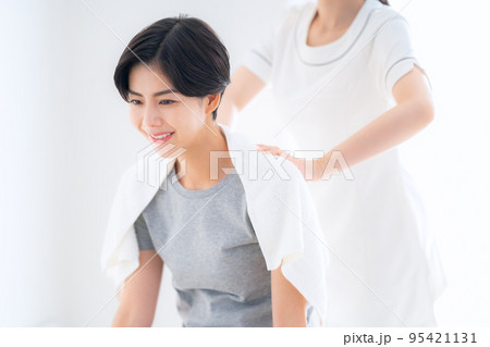 女性 整体 マッサージ 整骨院 指圧 女性 整体 マッサージ 整骨院 指圧 95421131
